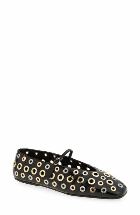 Aleta Sneaker (Women)