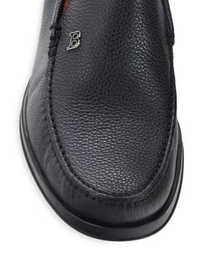 Bally
Leather Loafers