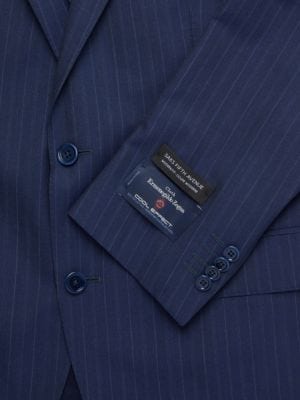 Saks Fifth Avenue
Modern Fit Pinstripe Wool Suit
