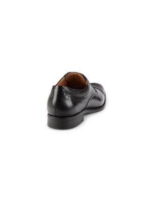 Johnston & Murphy
Brisbane Cap Toe Oxford Brogues