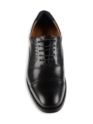 Johnston & Murphy
Brisbane Cap Toe Oxford Brogues