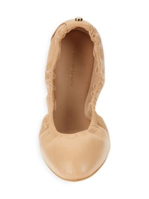 Stuart Weitzman
Gbby Leather Pumps