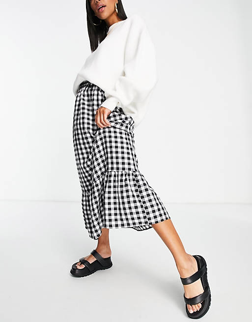 ASOS DESIGN tiered midi skirt with pockets in gingham