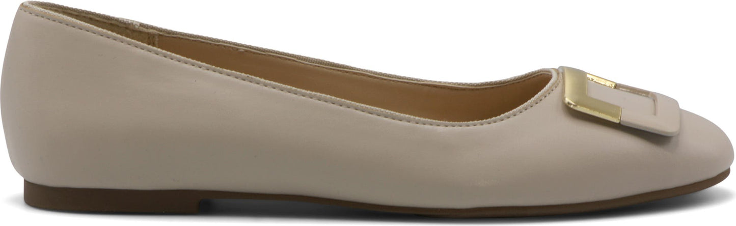 ADRIENNE VITTADINI Jacksi Buckle Ballet Flat, Alternate, color, DOVE