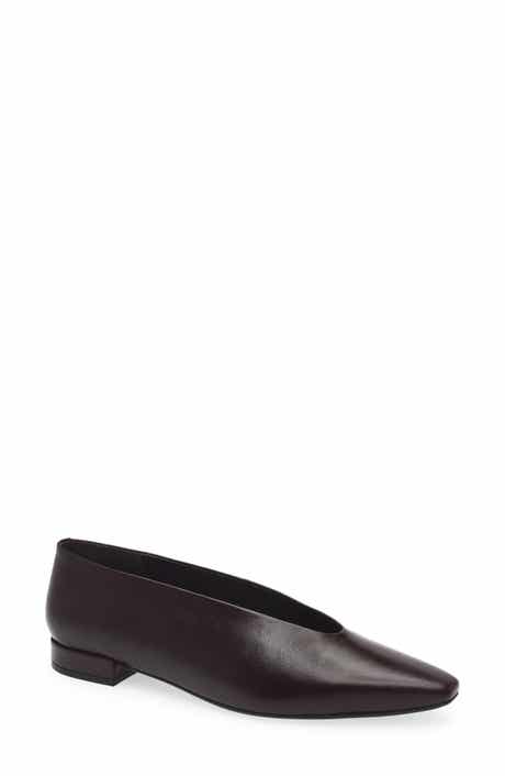 Aleta Sneaker (Women)