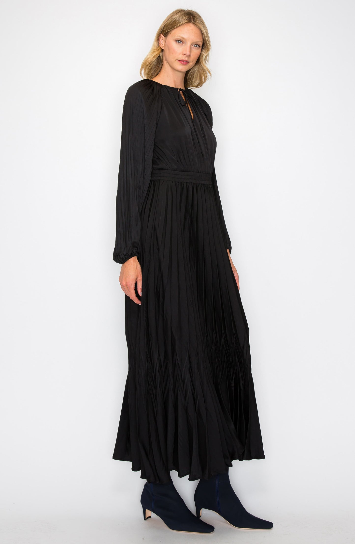 MELLODAY Pleated Long Sleeve Satin Maxi Dress, Alternate, color, BLACK