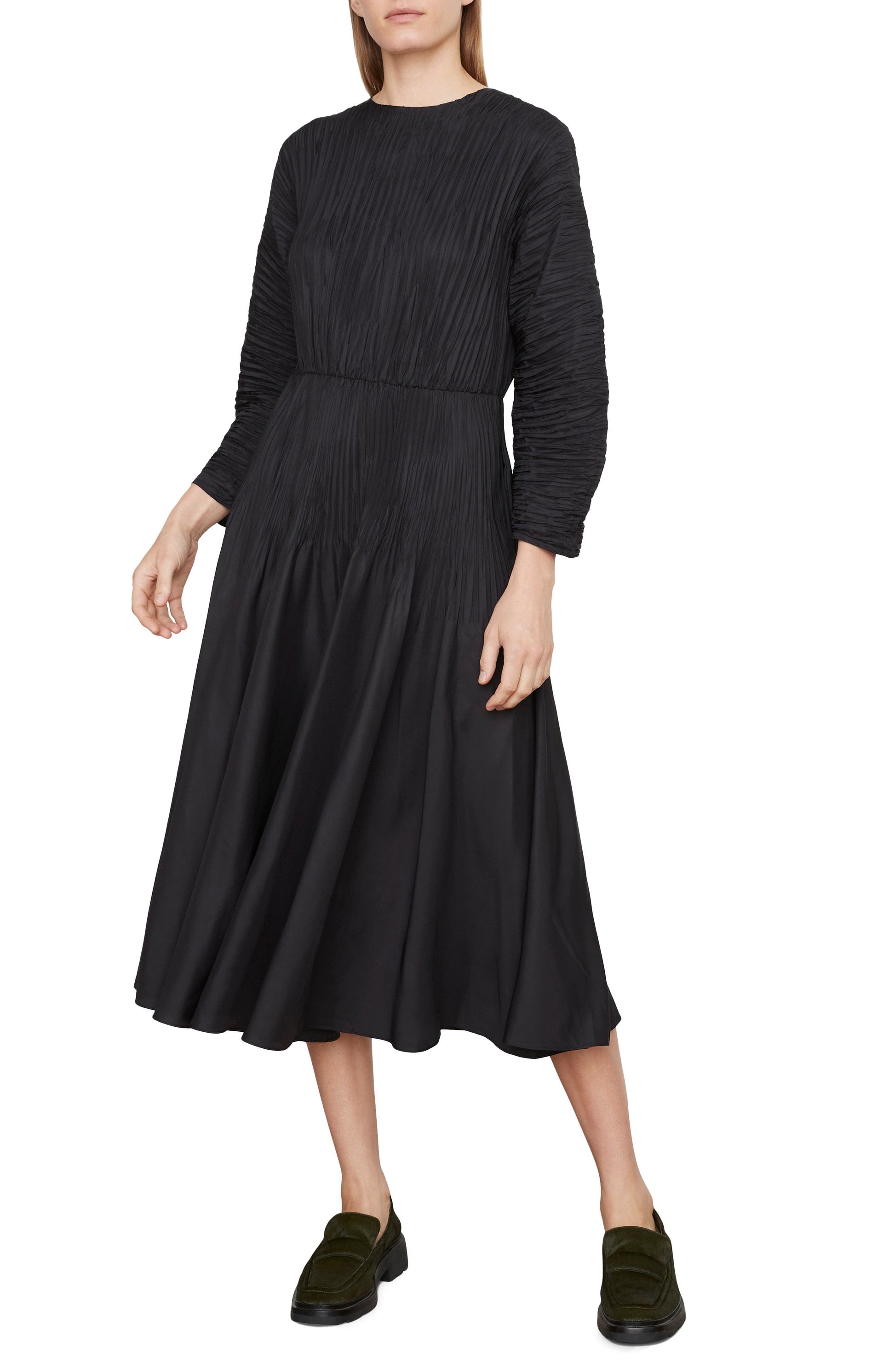 Vince Micro Pleated Long Sleeve Midi Dress – VinNews Recommendations Vince Micro Pleated Long Sleeve Midi Dress – VinNews Recommendations