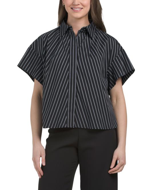 ELAN Short Sleeve Button Down Top